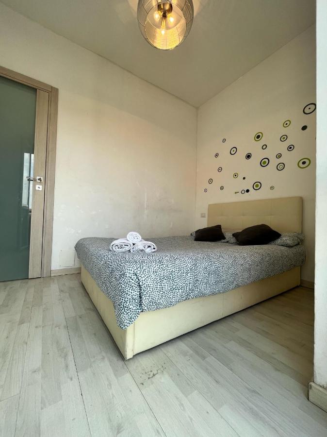 Fondazione Prada Apartment With Balcony ミラノ エクステリア 写真